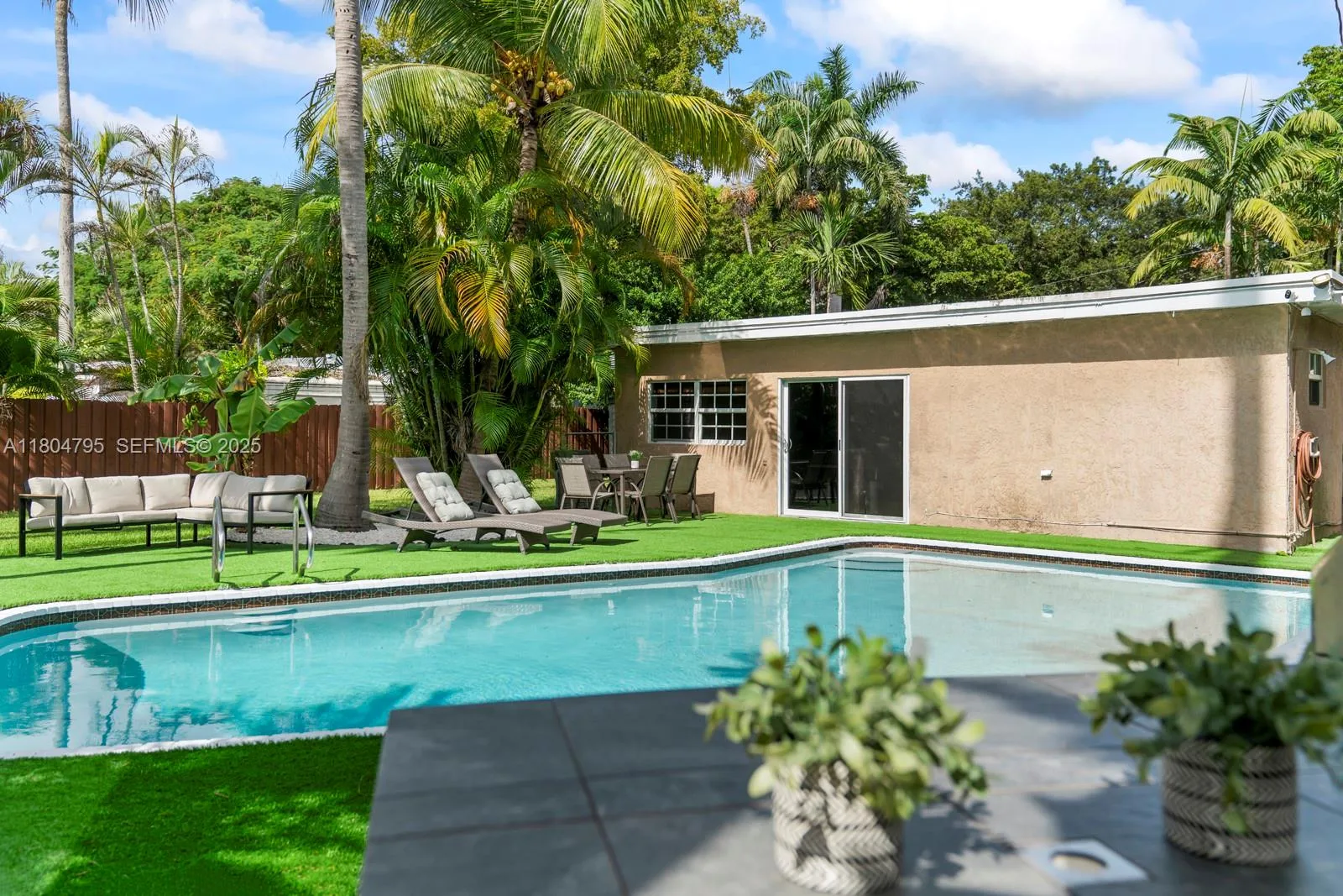 2708 Cleveland St, Hollywood, FL 33020 photo 9
