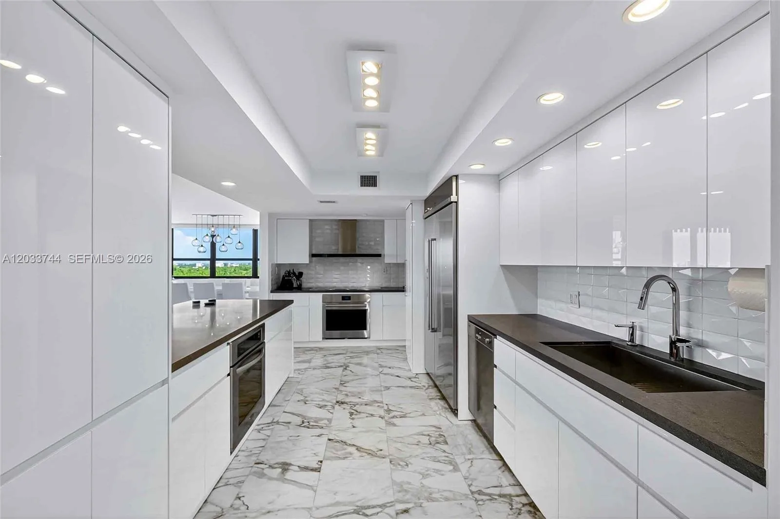 2 Grove Isle Dr # B1210, Miami, FL 33133 — zdjęcie 2