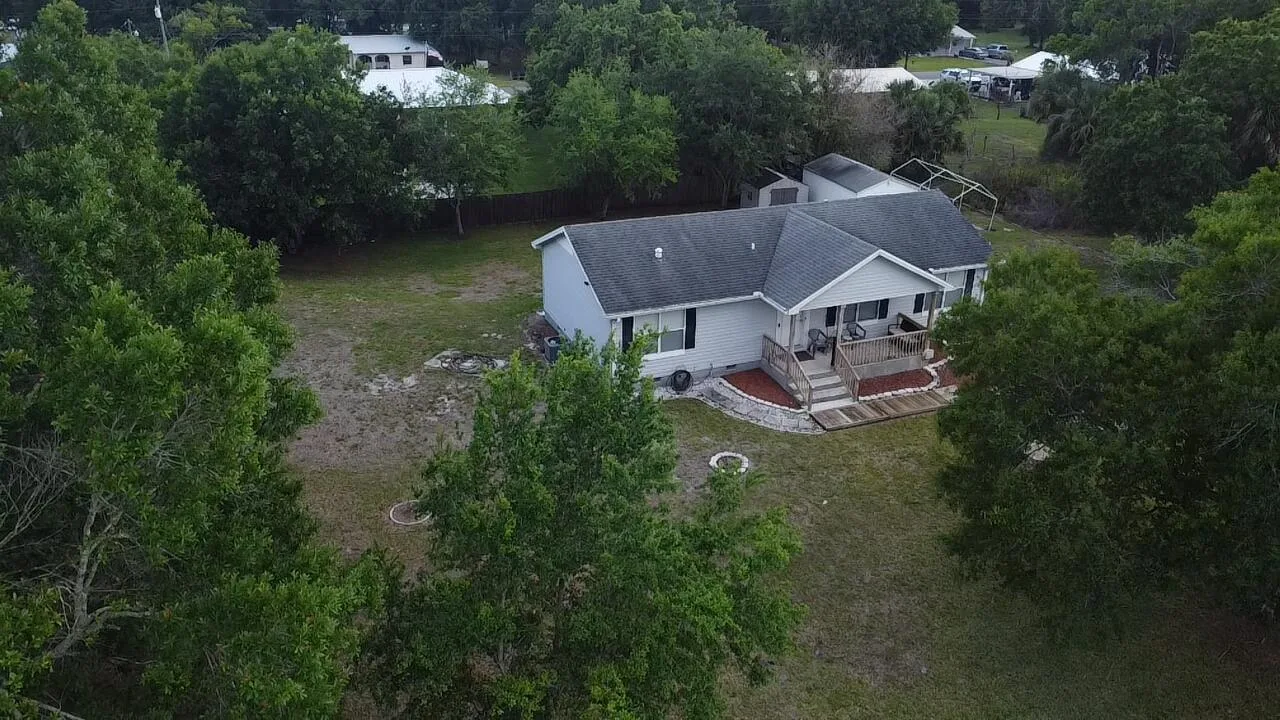 7718 NW 82nd Court, Okeechobee, FL 34972