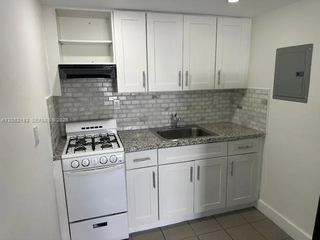 1400 S Douglas Rd # 11, Coral Gables, FL 33134 photo 10