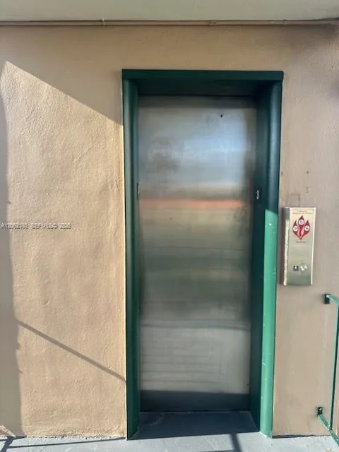 1400 S Douglas Rd # 11, Coral Gables, FL 33134 photo 6