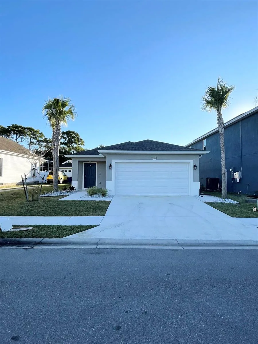 3368 N Park Drive, Fort Pierce, FL 34982 photo 2
