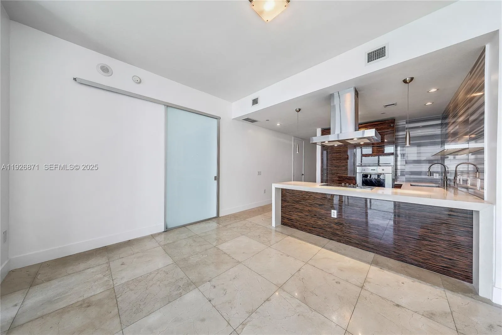 1100 Biscayne Blvd # 3103, Miami, FL 33132 photo 9