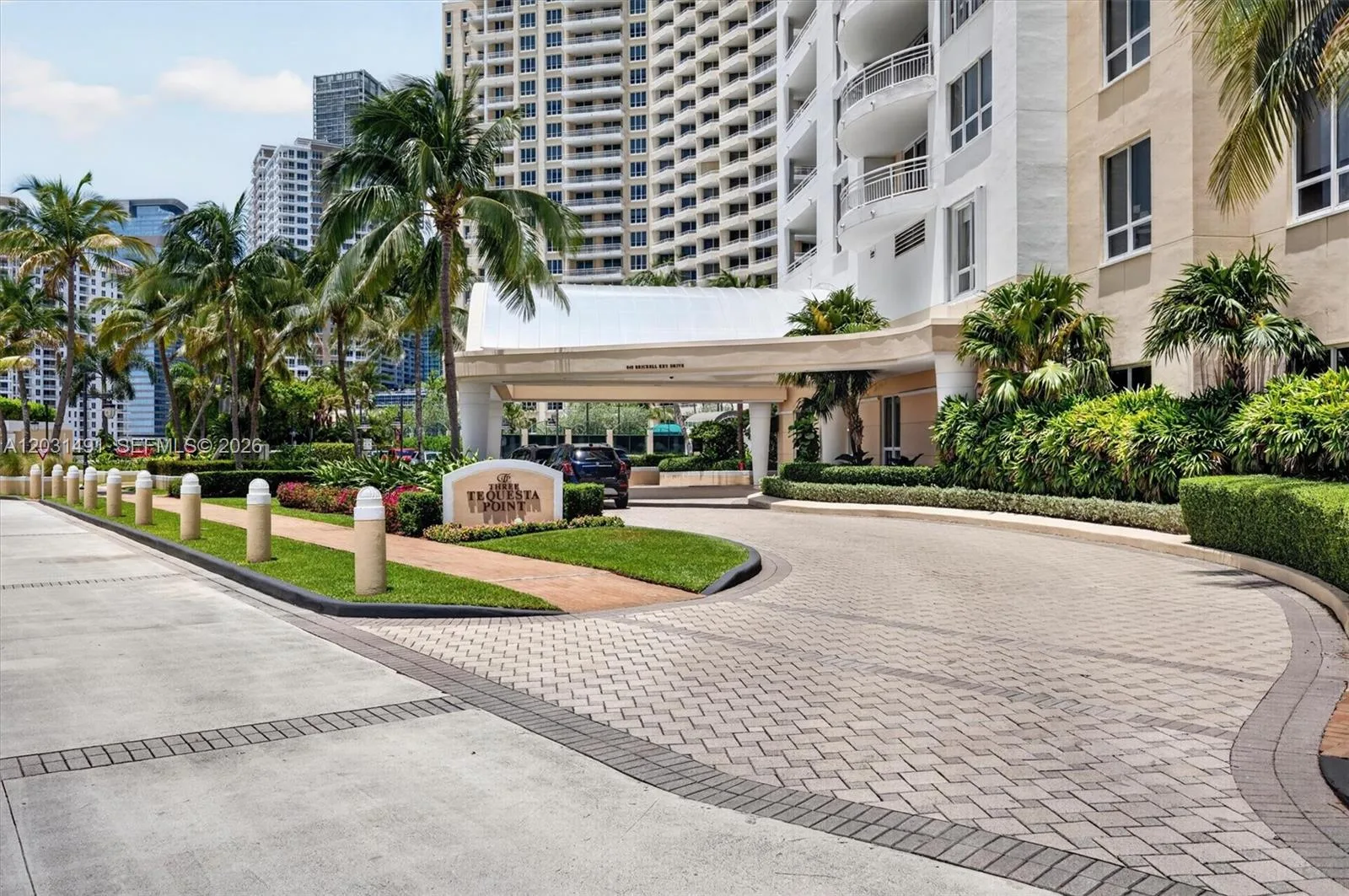 848 Brickell Key Dr # 3402, Miami, FL 33131 photo 5