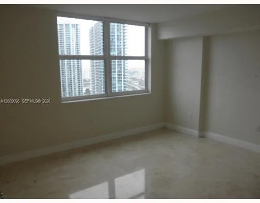 31 SE 5th St # 2807, Miami, FL 33131 photo 5