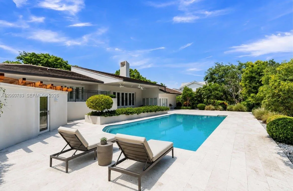 451 Ridge Rd, Coral Gables, FL 33143