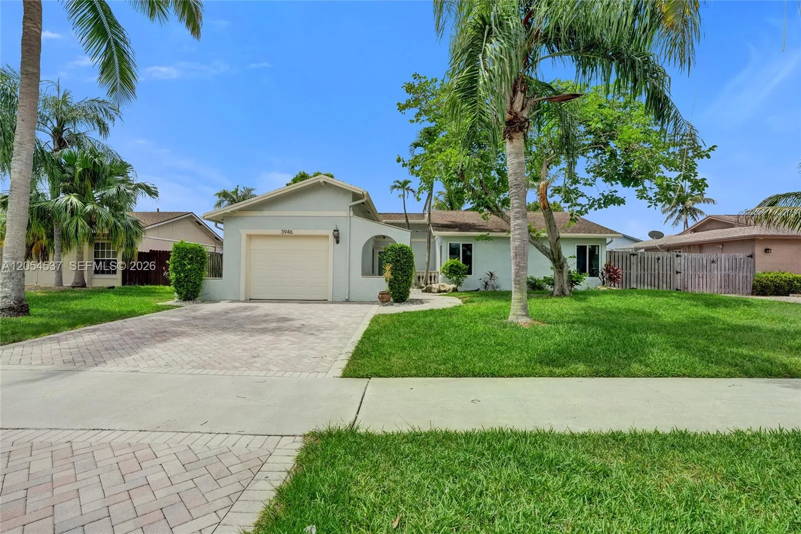 3946 NW 1st Dr, Deerfield Beach, FL 33442 photo 3