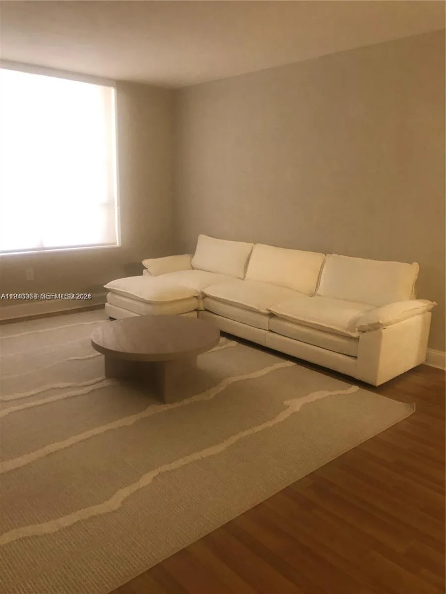10185 Collins Ave # 1016, Bal Harbour, FL 33154