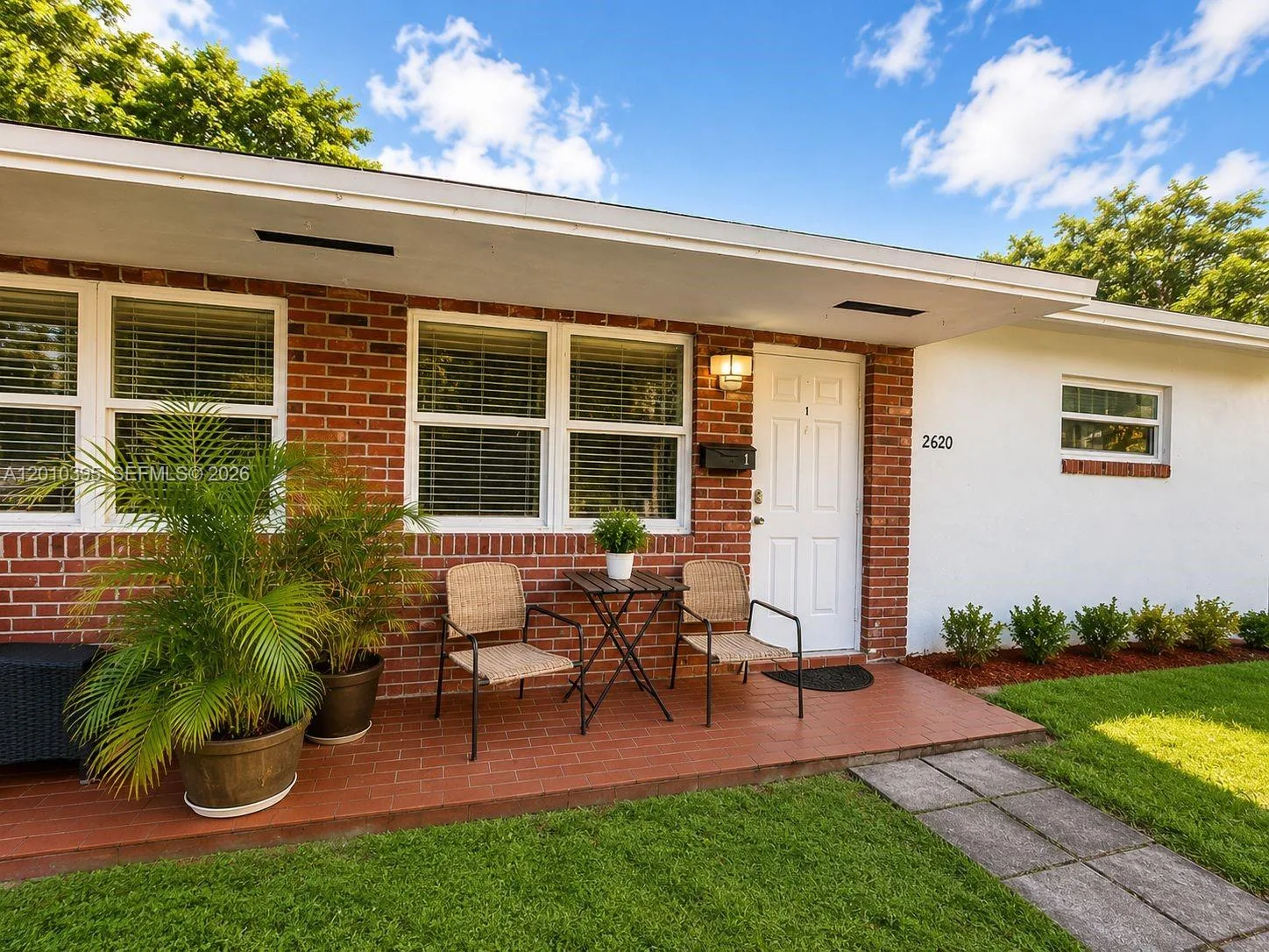 2620 SW 51st St, Dania Beach, FL 33312