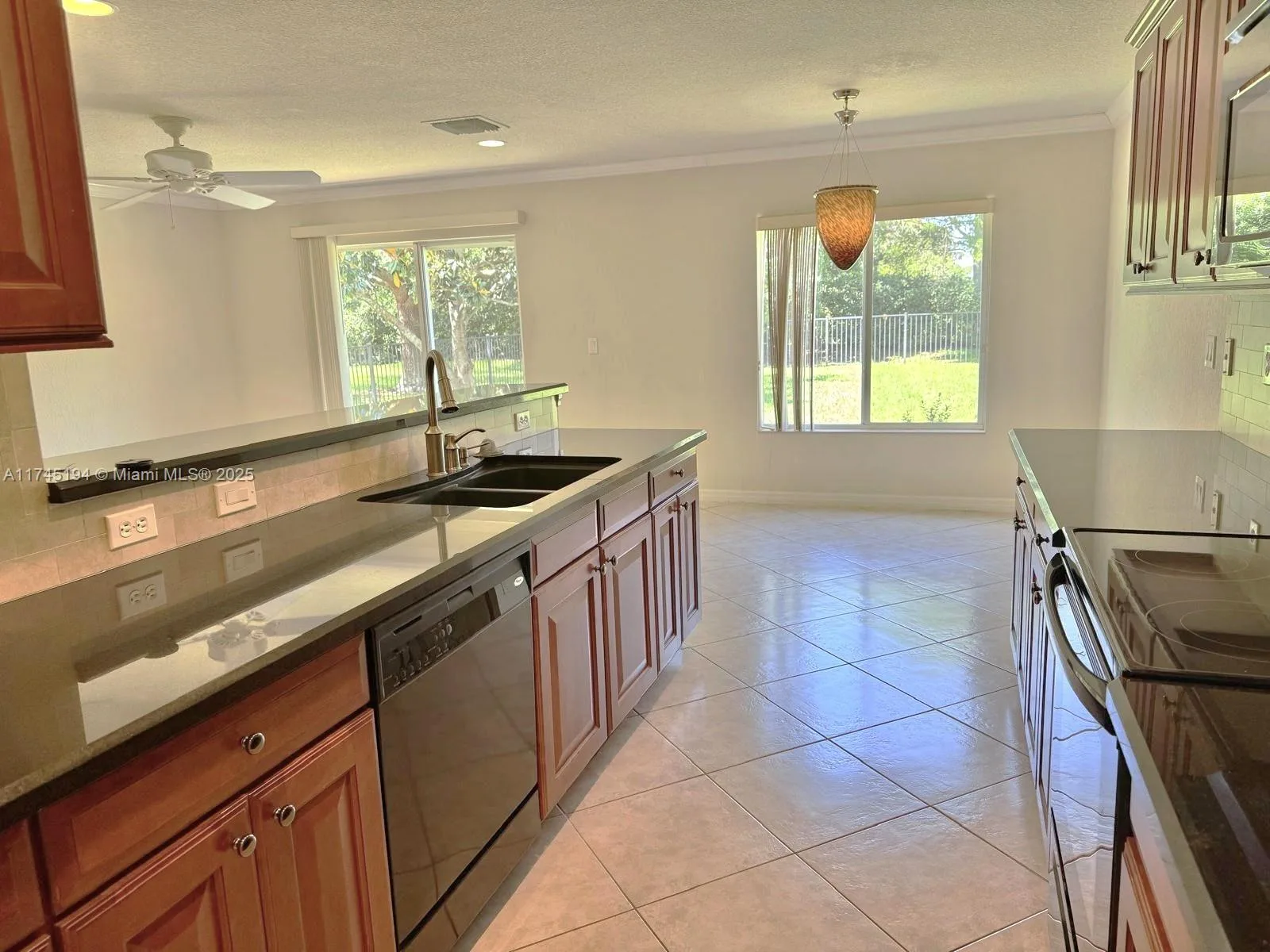 4648 56th Ln, Vero Beach, FL 32967 photo 5