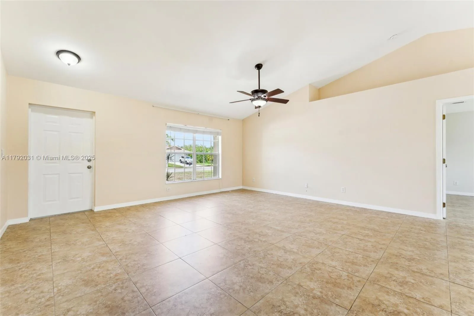 2716 SW 2nd Ln, Cape Coral, FL 33991 photo 2