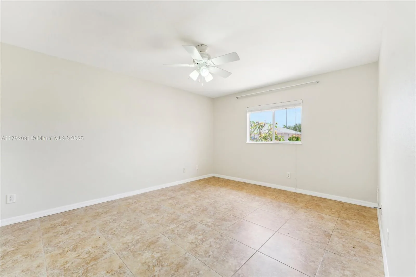 2716 SW 2nd Ln, Cape Coral, FL 33991 photo 5