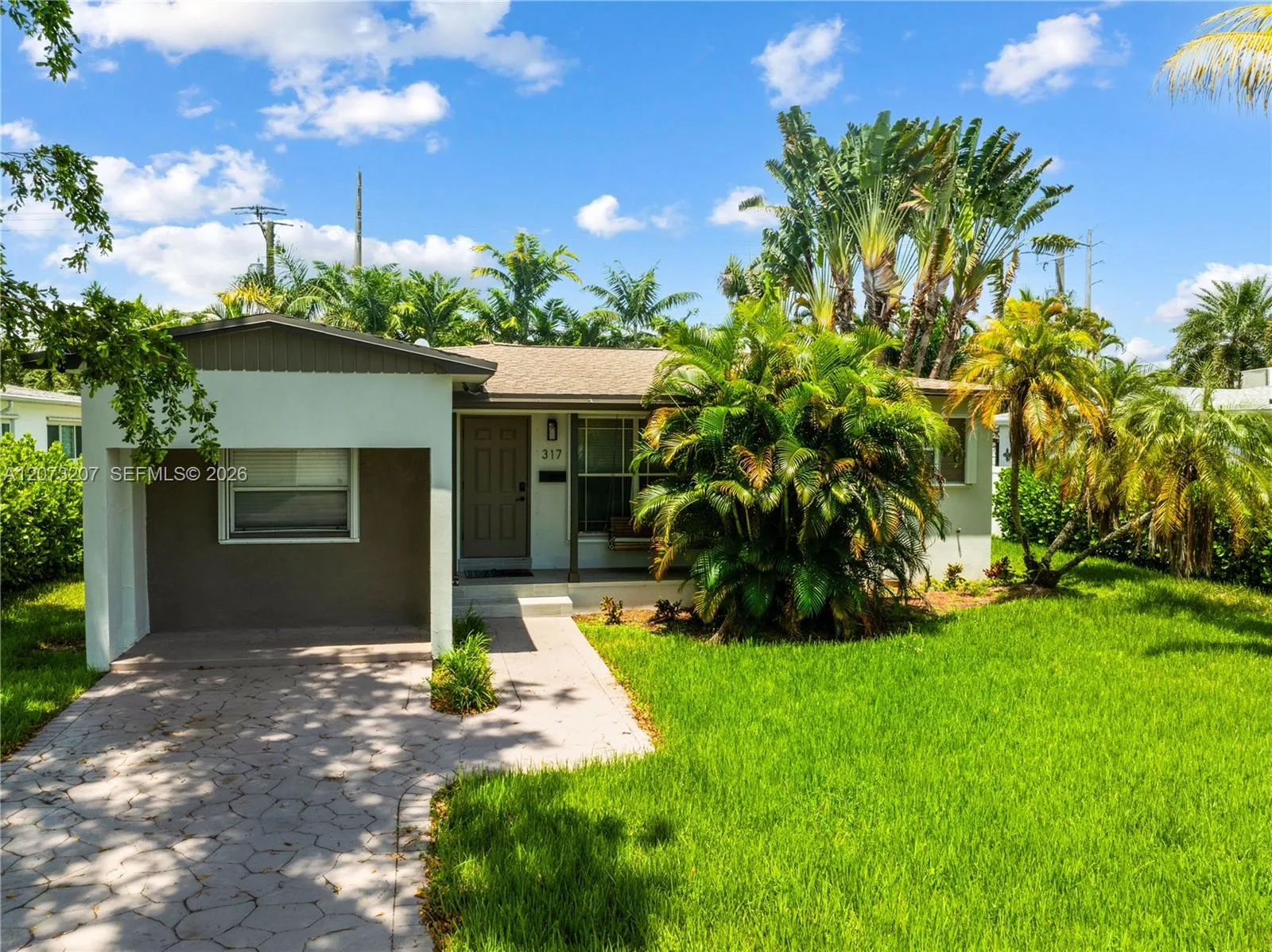 317 SE 3rd Ter, Dania Beach, FL 33004