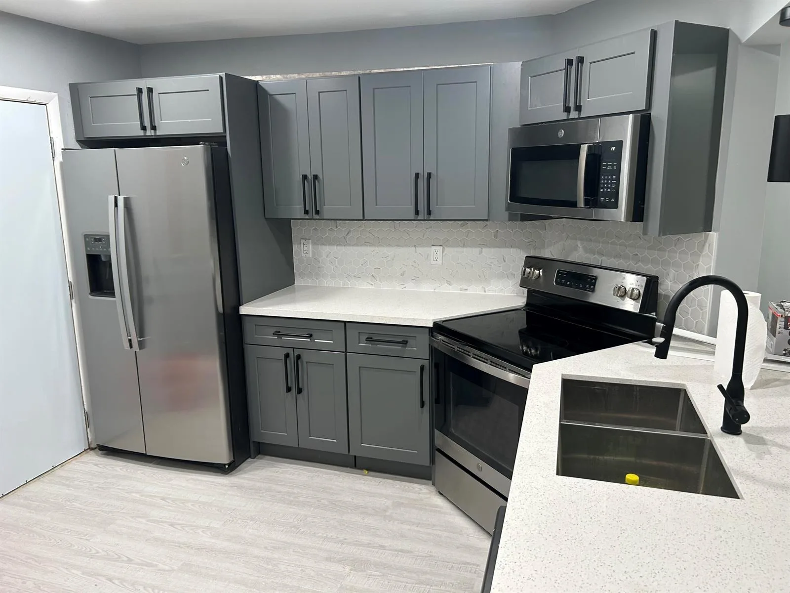 6361 N FALLS CIR Drive # 212, Lauderhill, FL 33319