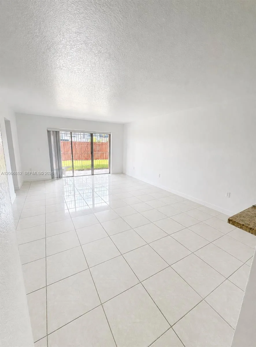 8460 SW 154th Cir Ct # 111, Miami, FL 33193 photo 2