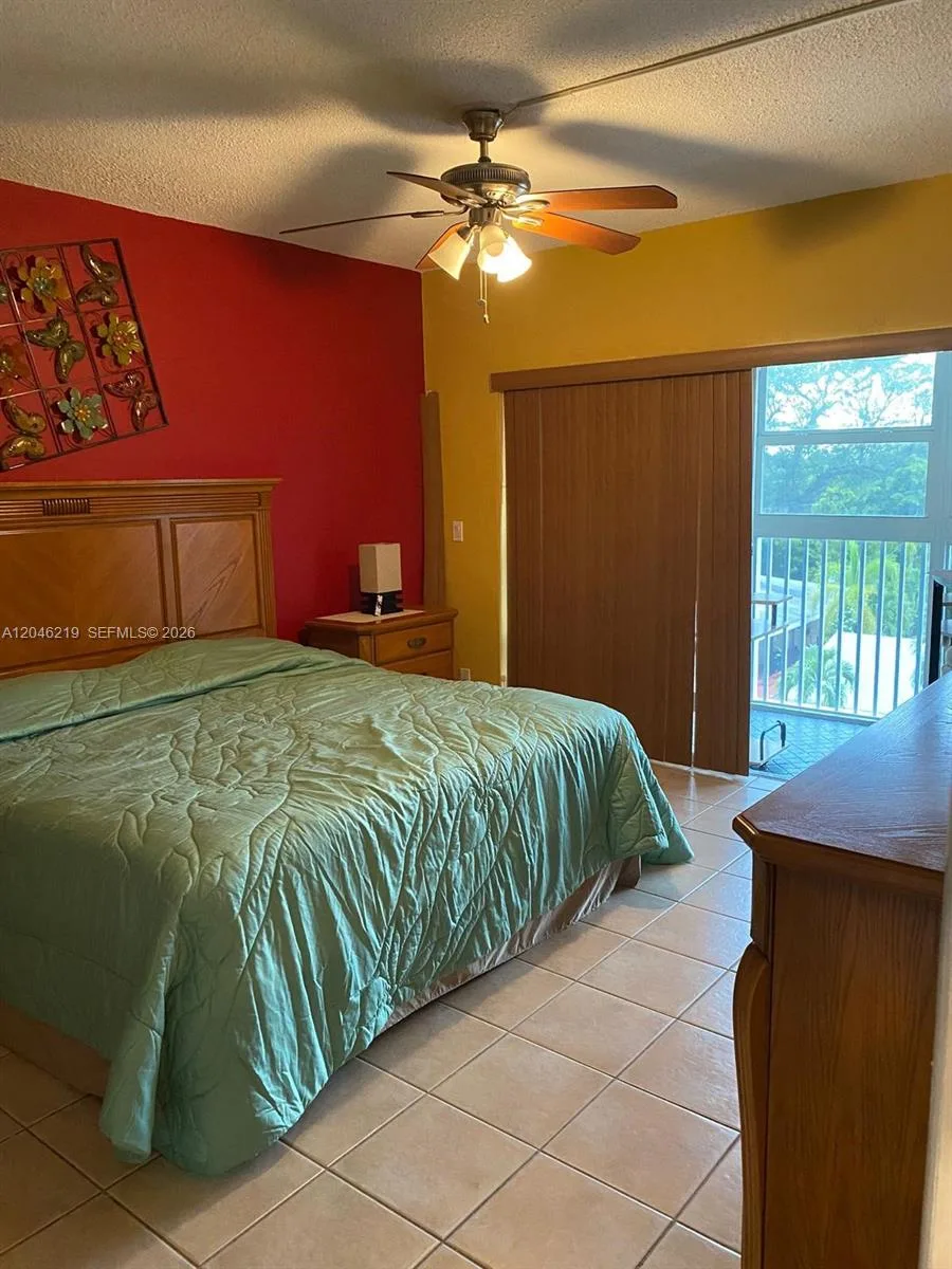 330 SE 2nd St # 403F, Hallandale Beach, FL 33009 photo 11