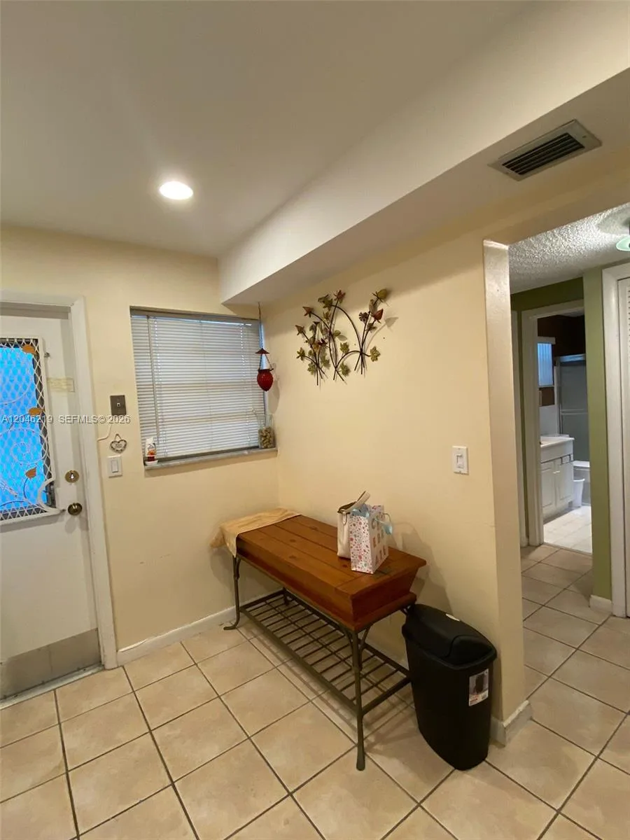 330 SE 2nd St # 403F, Hallandale Beach, FL 33009 photo 5