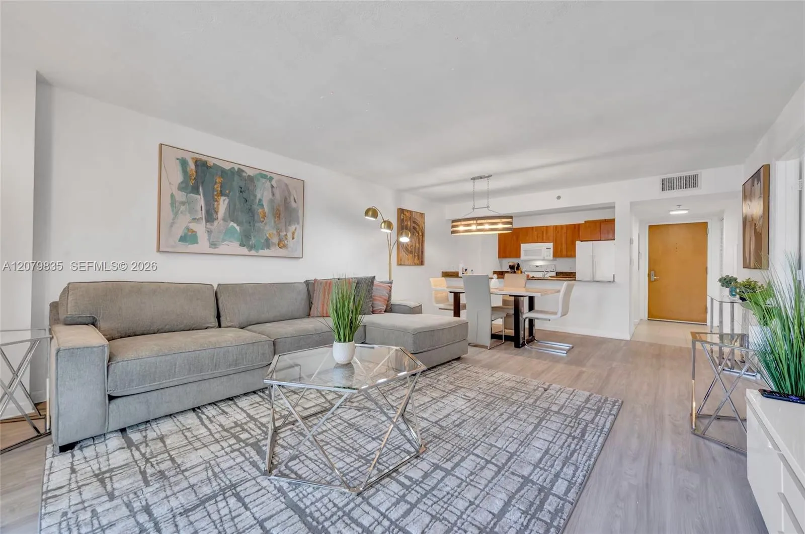 1200 Brickell Bay Dr # 2904, Miami, FL 33131 photo 2