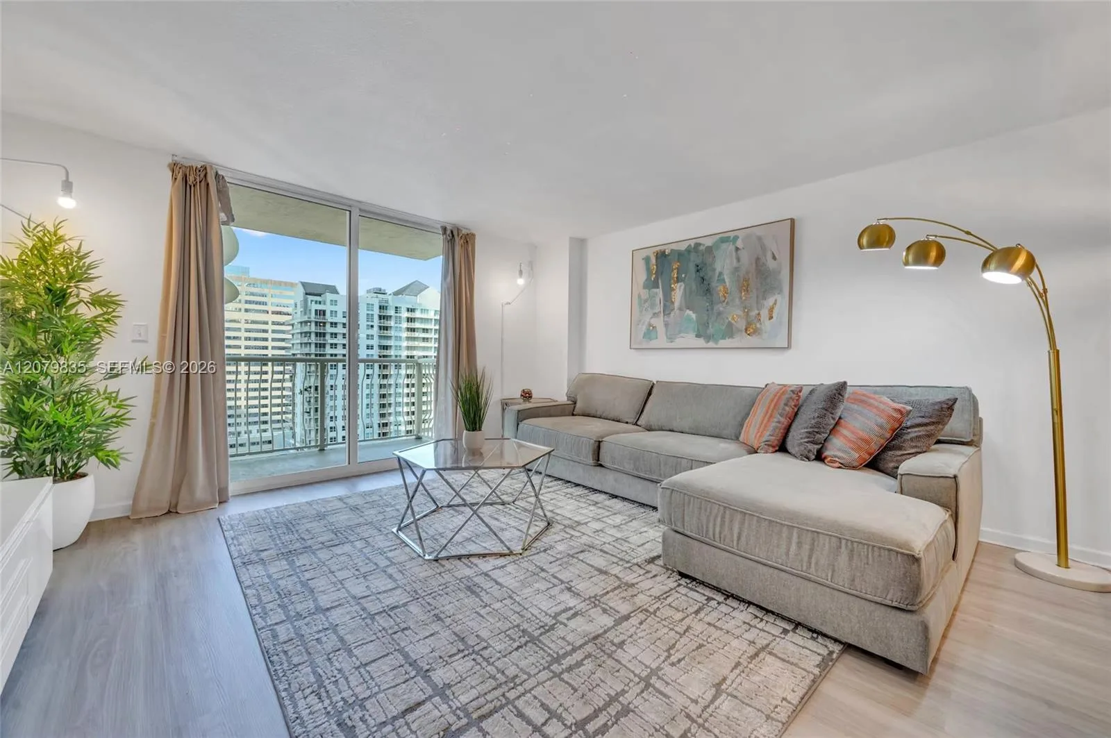 1200 Brickell Bay Dr # 2904, Miami, FL 33131 photo 4