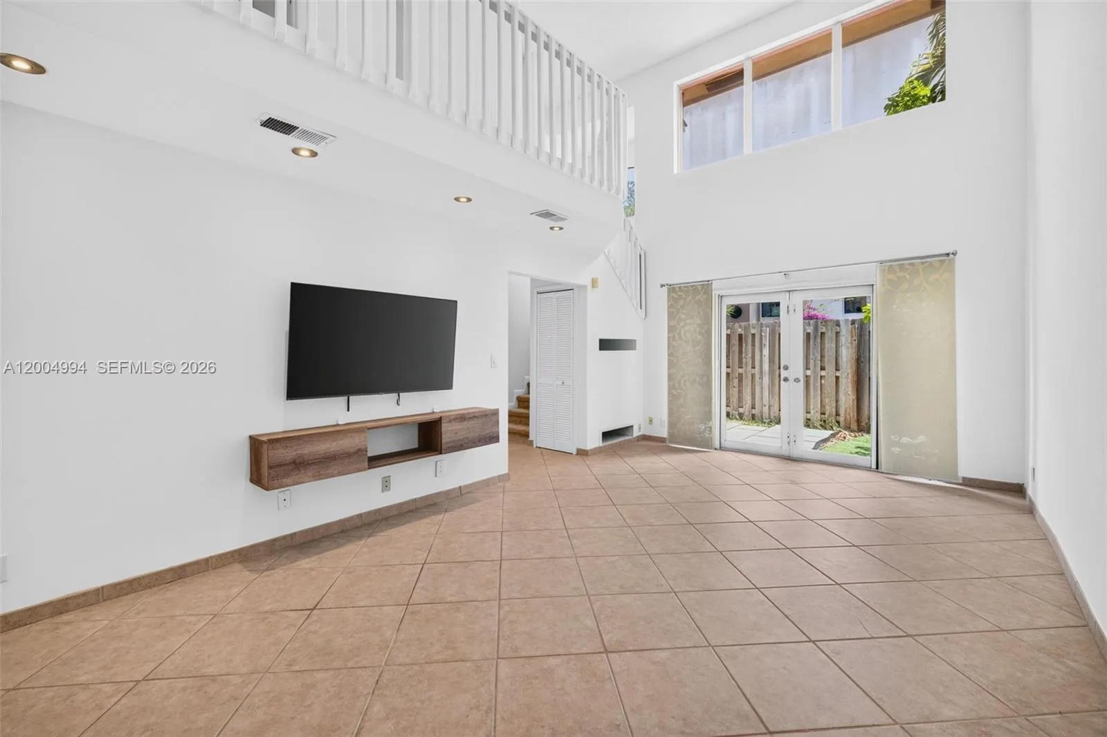 341 City View Dr, Fort Lauderdale, FL 33311