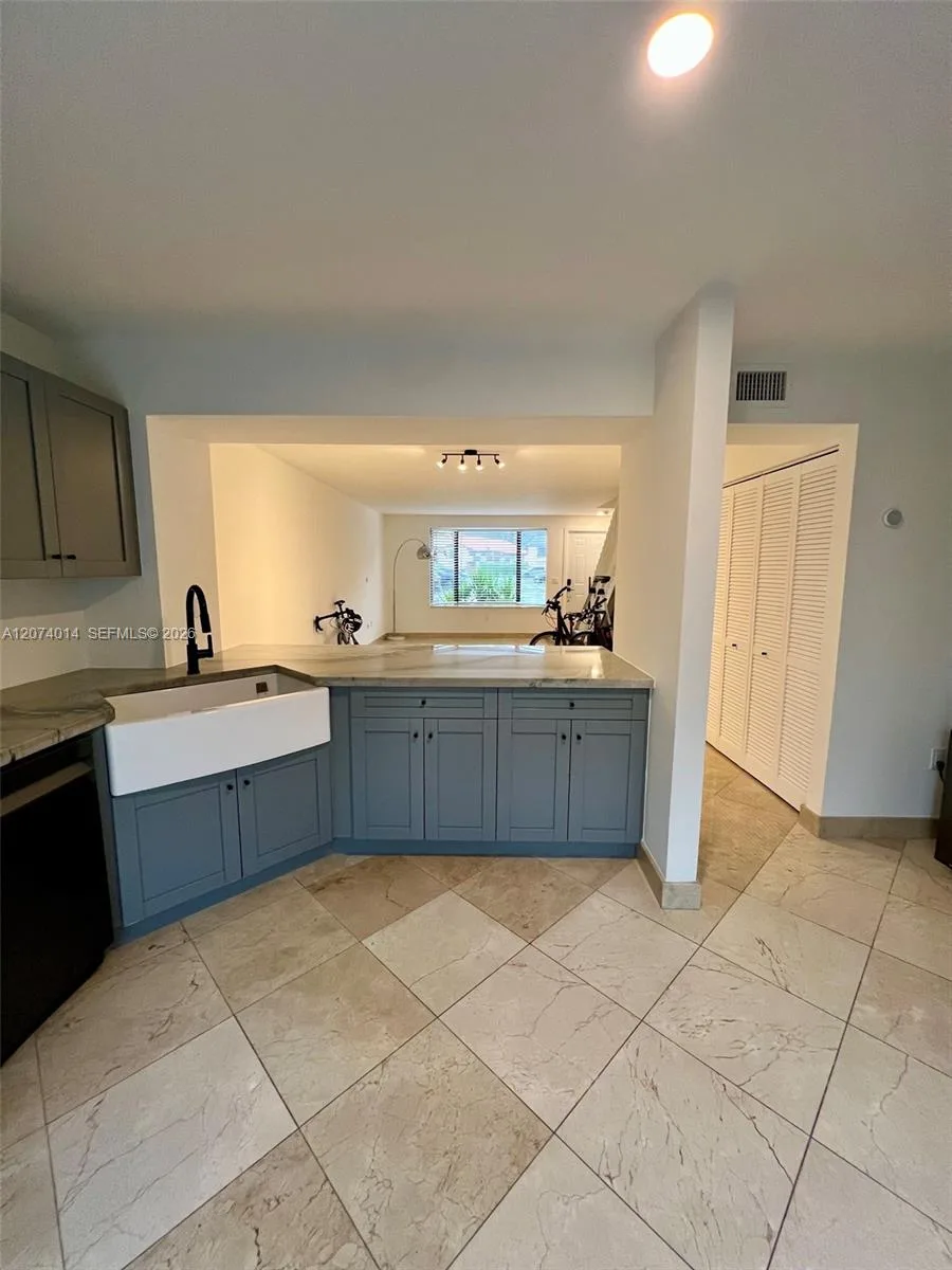 7803 SW 102nd Ln, Miami, FL 33156 photo 10