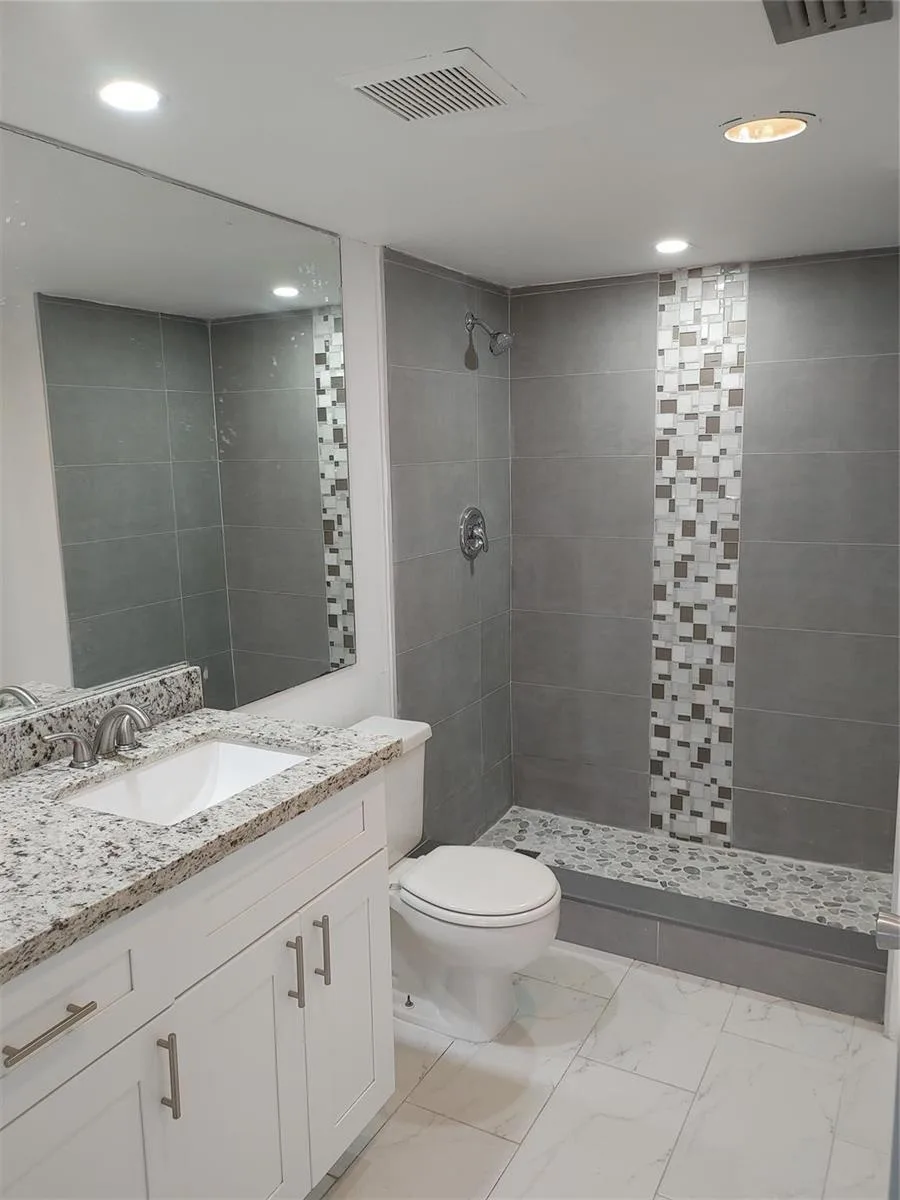 12900 SW 7th Court # 410b, Pembroke Pines, FL 33027