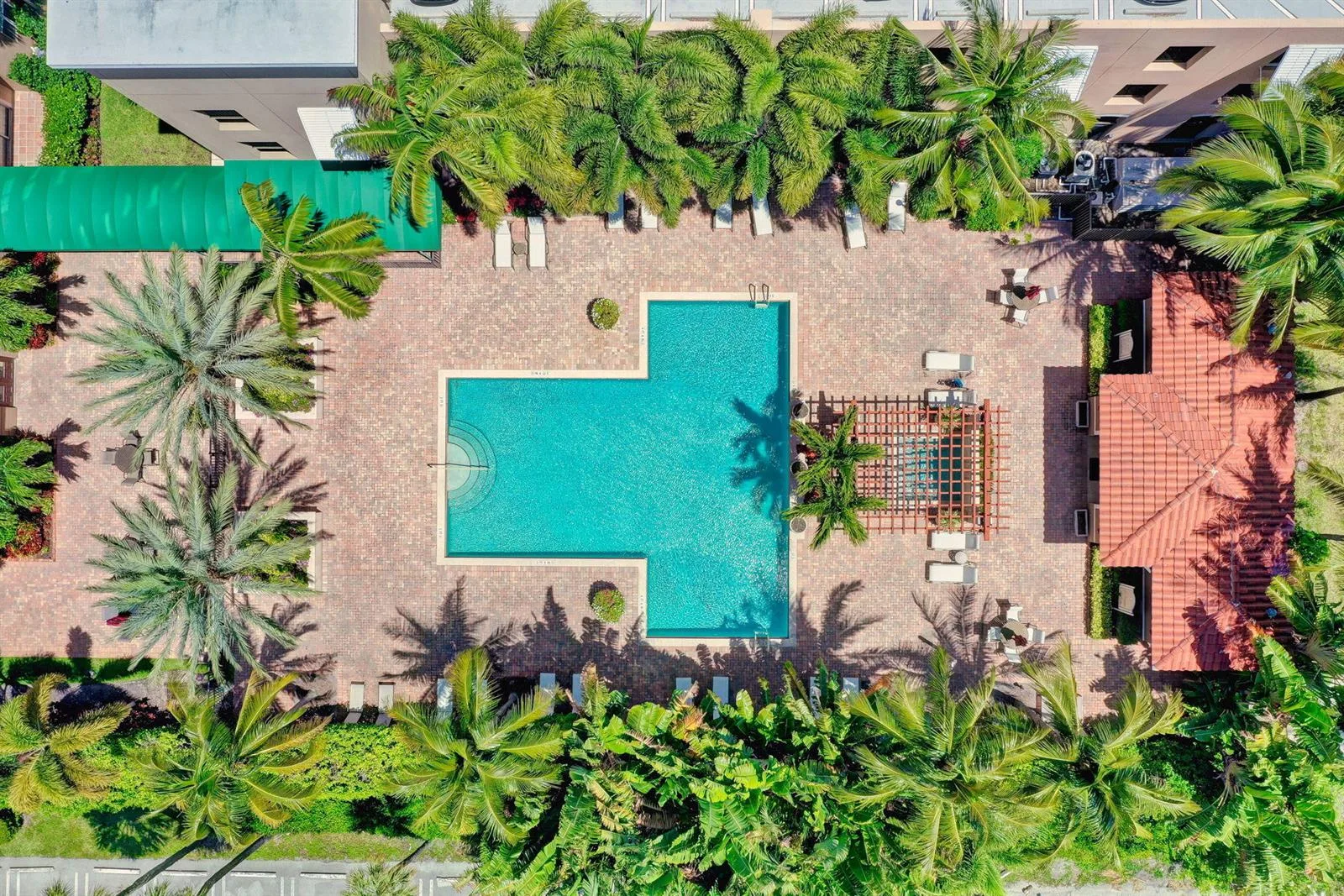 616 CLEARWATER PARK Road # 602, West Palm Beach, FL 33401 photo 4