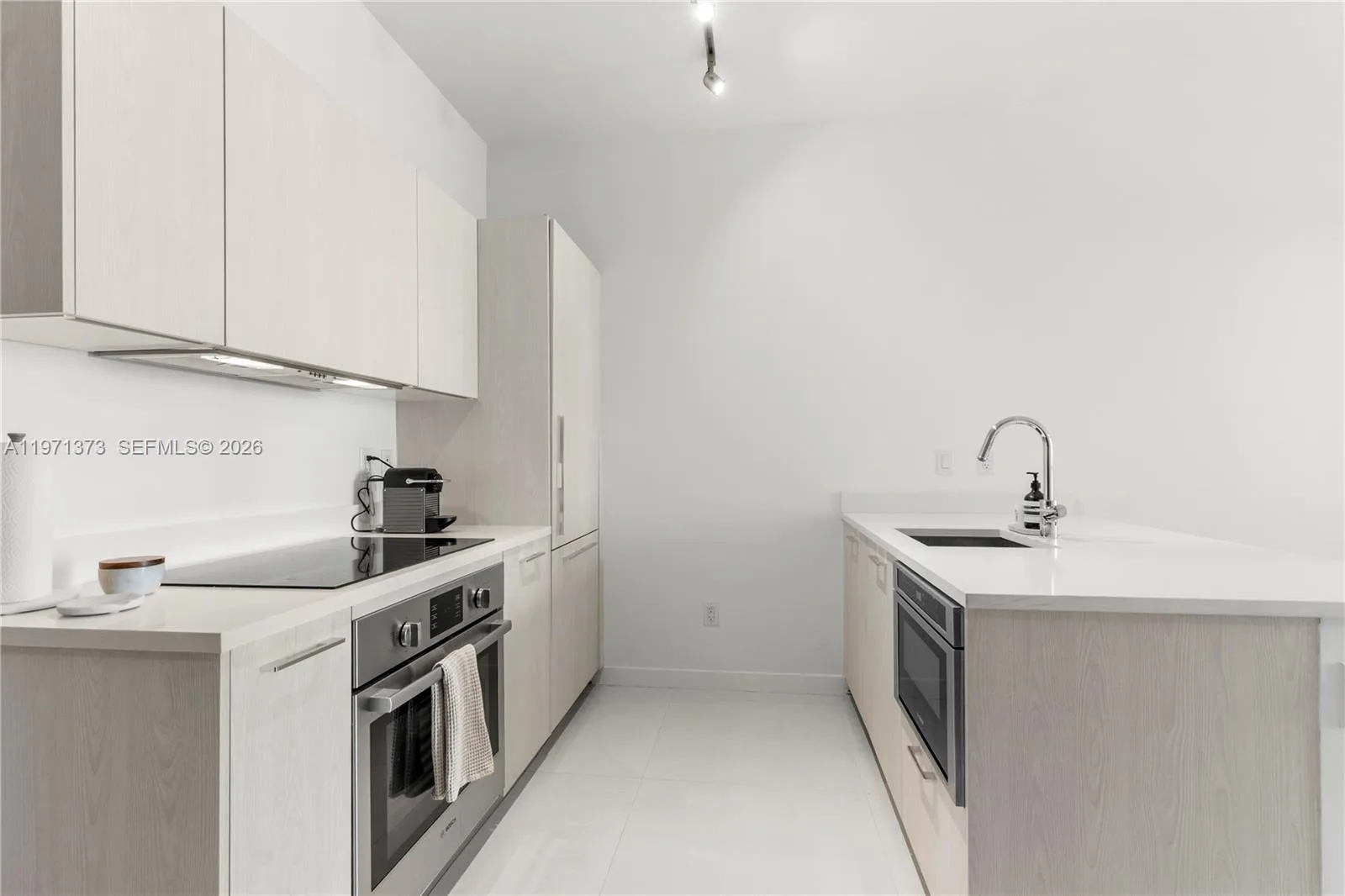 501 NE 31st St # 203, Miami, FL 33137 photo 6