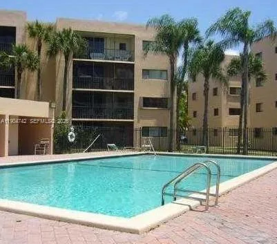 8760 SW 133rd Ave Rd # 318, Miami, FL 33183 photo 2