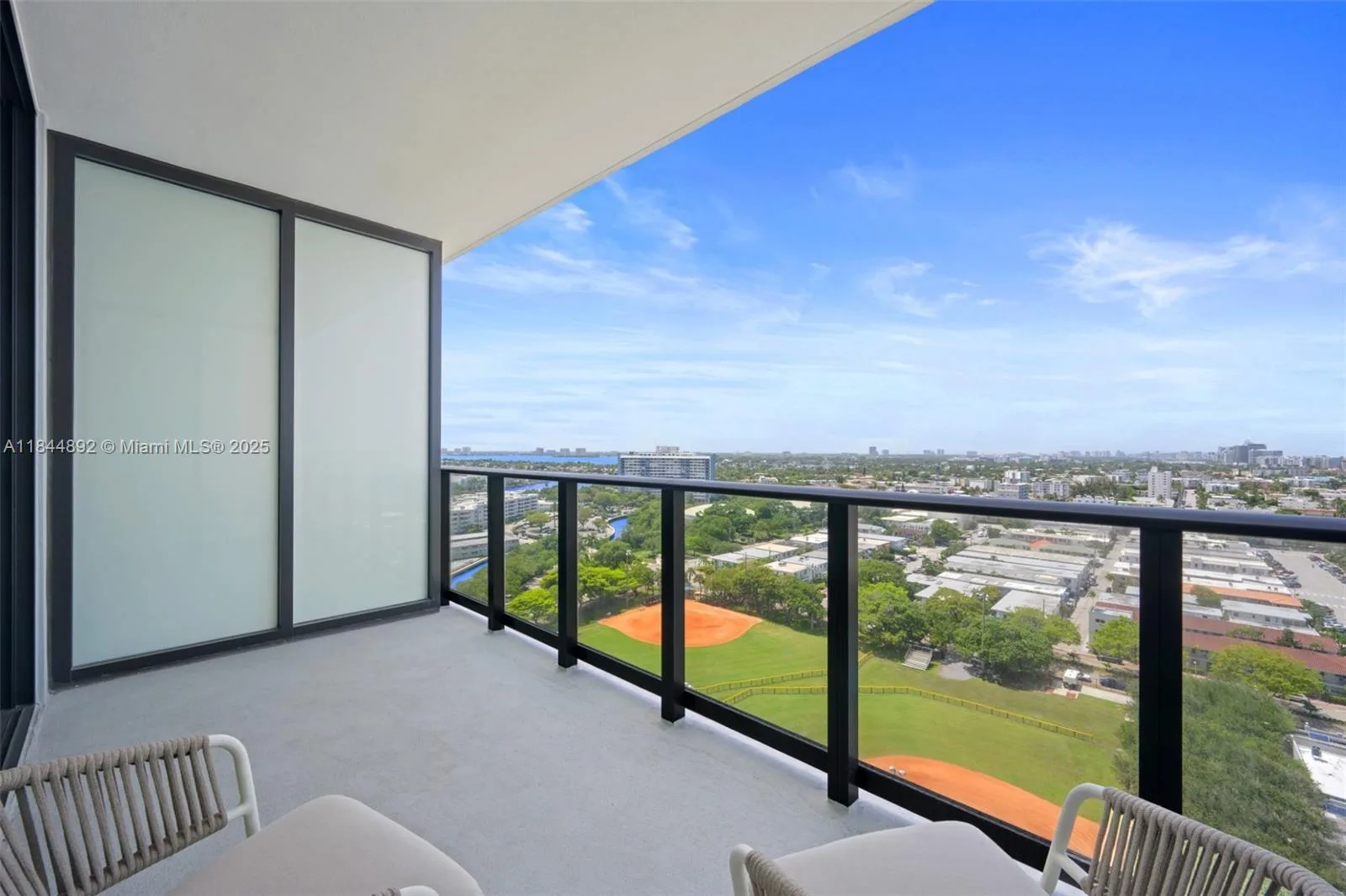 580 72nd St # 1603, Miami Beach, FL 33141 photo 13