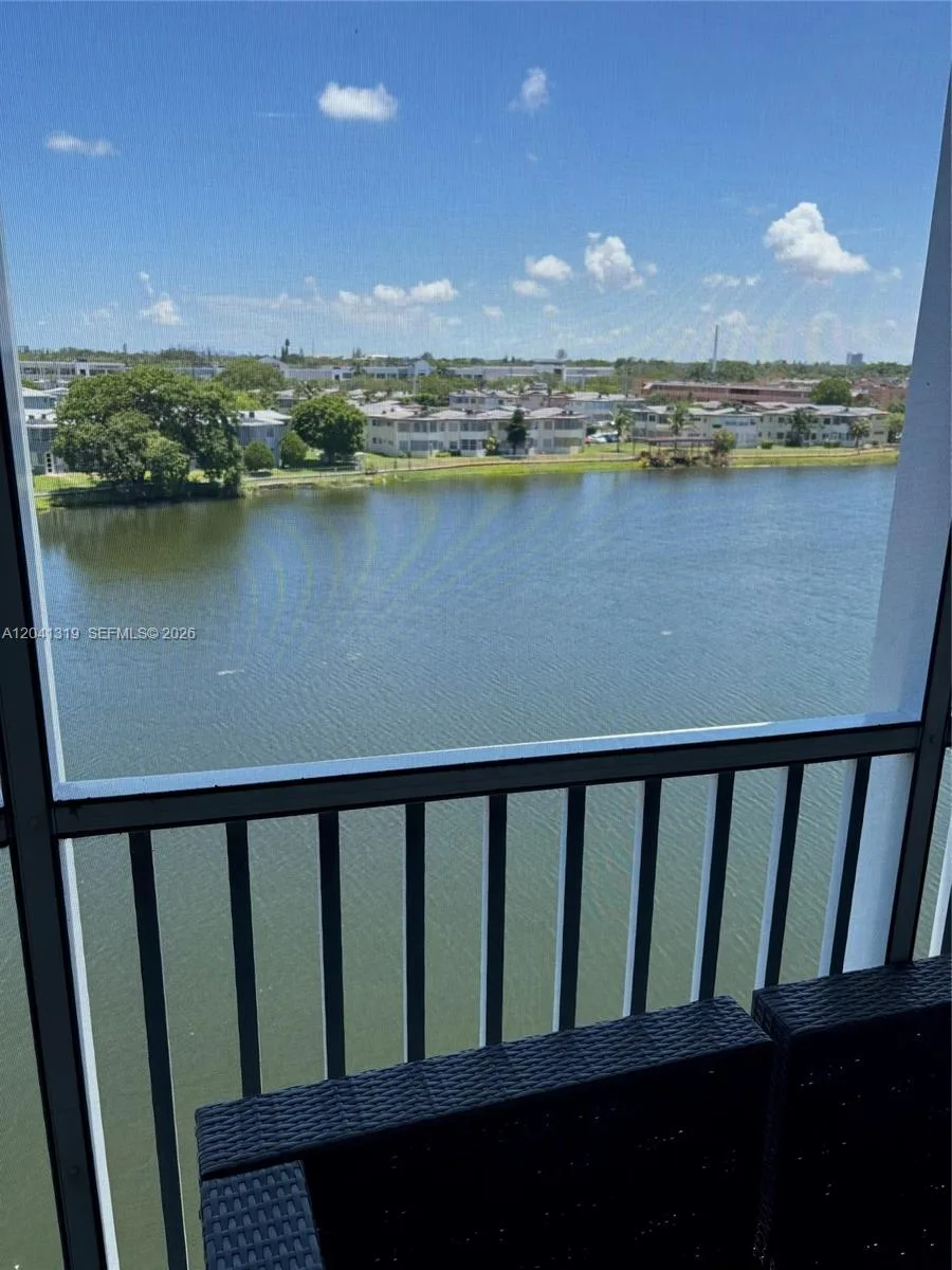 1750 NE 191st St # 627-4, Miami, FL 33179