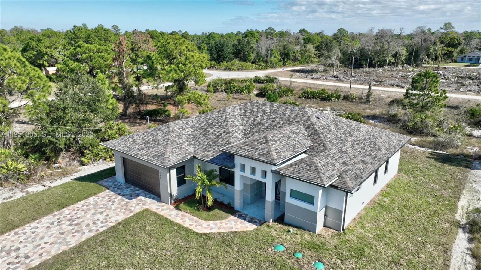 843 S Burns Ave S, Lehigh Acres, FL 33974 photo 3