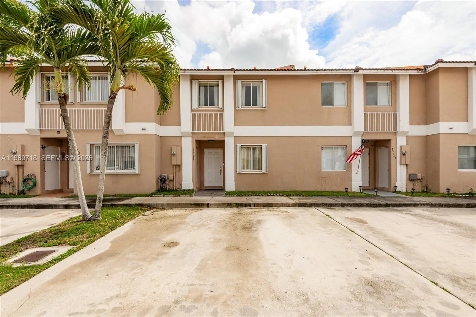 17757 SW 141st Ct, Miami, FL 33177