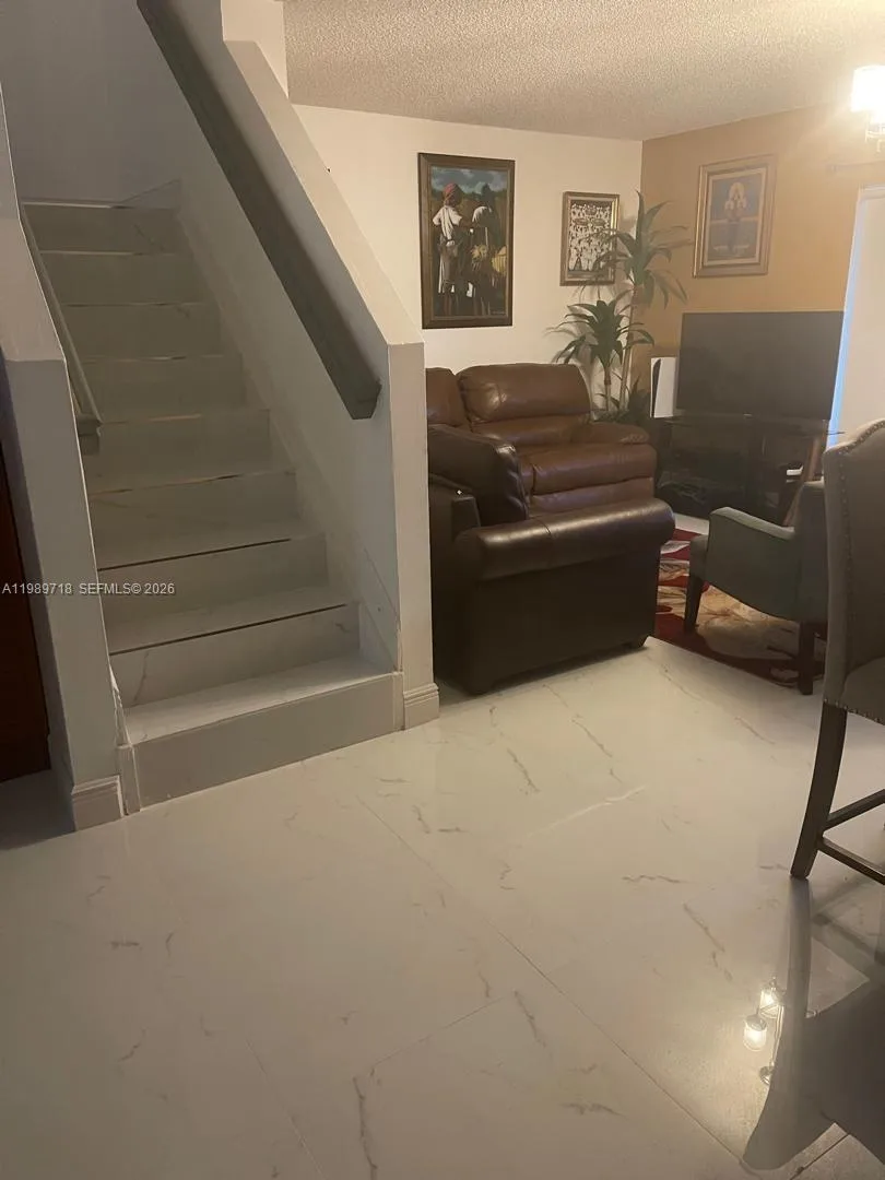 17757 SW 141st Ct, Miami, FL 33177 photo 3