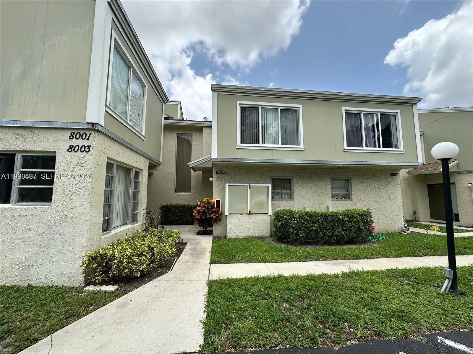 8005 Lagos De Campo Blvd # L-4, Tamarac, FL 33321 photo 2
