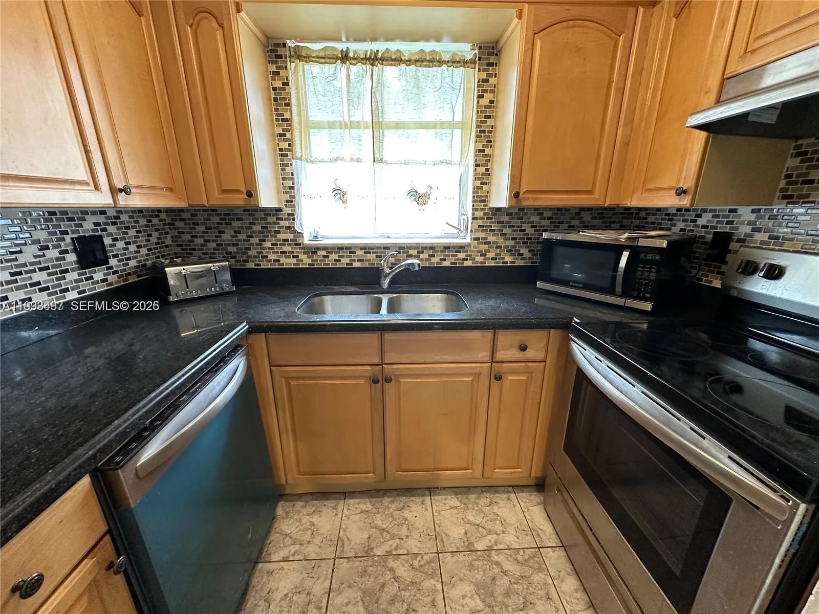 8005 Lagos De Campo Blvd # L-4, Tamarac, FL 33321 photo 4