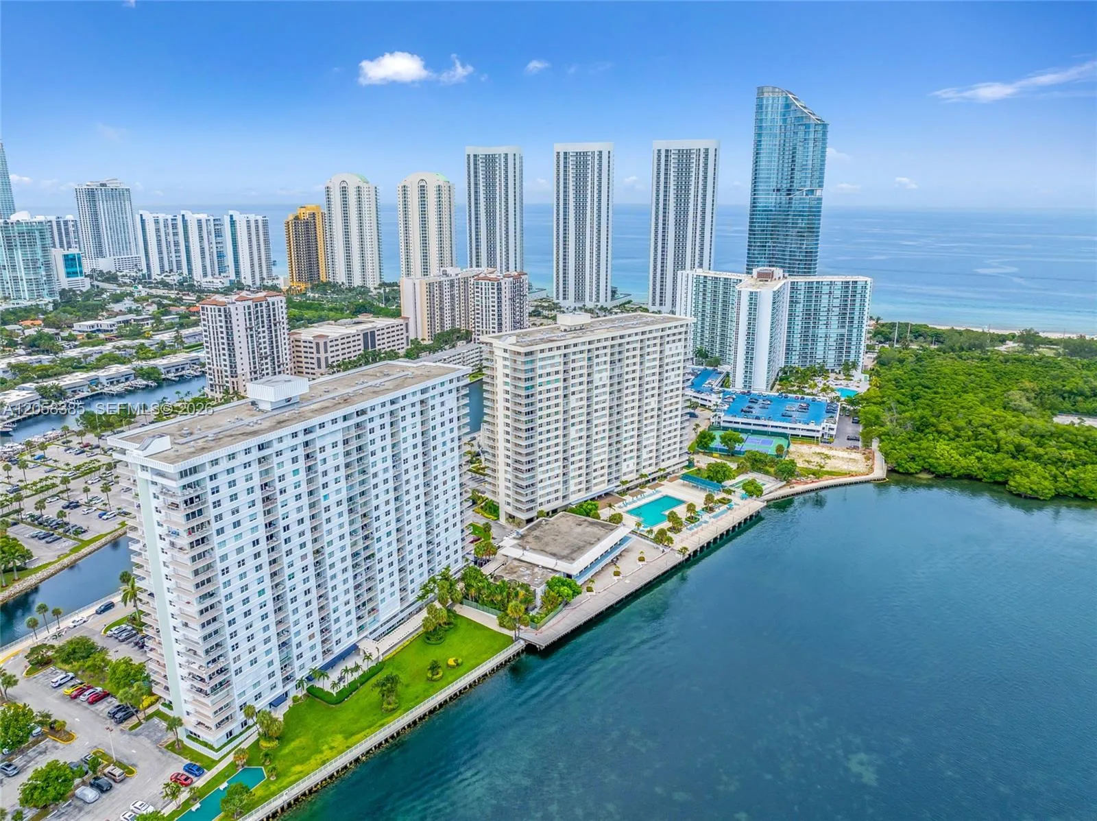 300 Bayview Dr # 202, Sunny Isles Beach, FL 33160