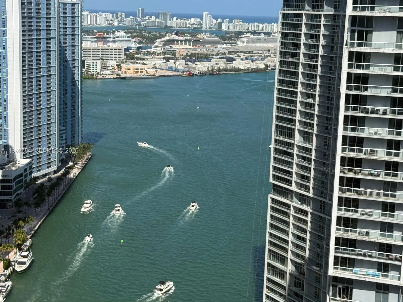 77 SE 5TH Street # 4214, Miami, FL 33131