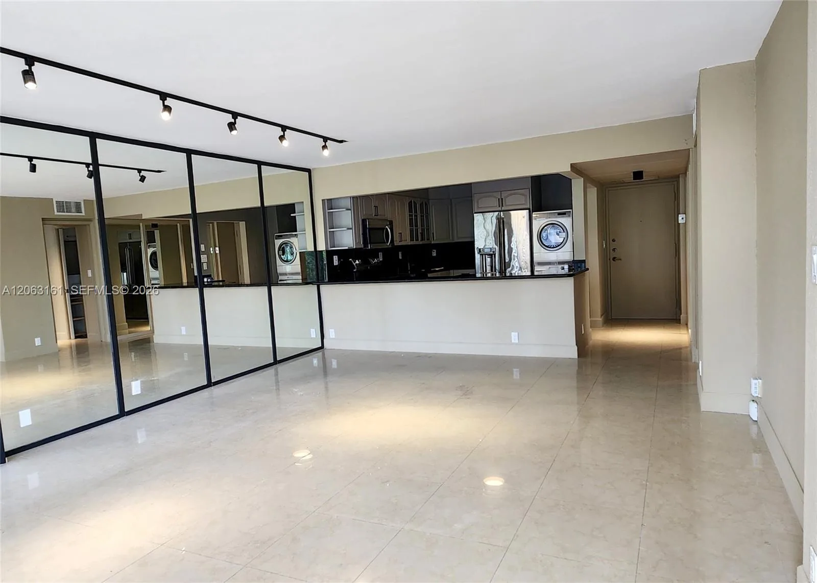 1901 Brickell Ave # B512, Miami, FL 33129 photo 6