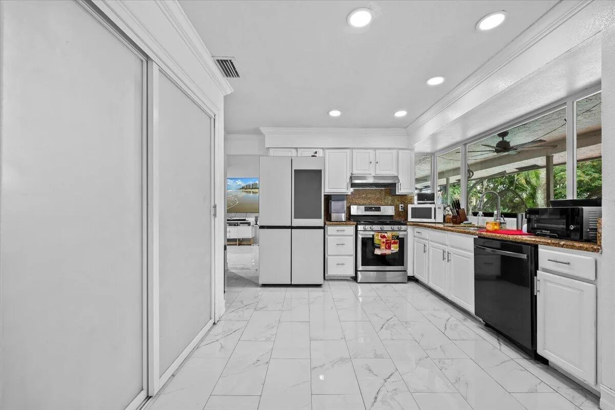 11650 NW 39TH Place, Sunrise, FL 33323 photo 10
