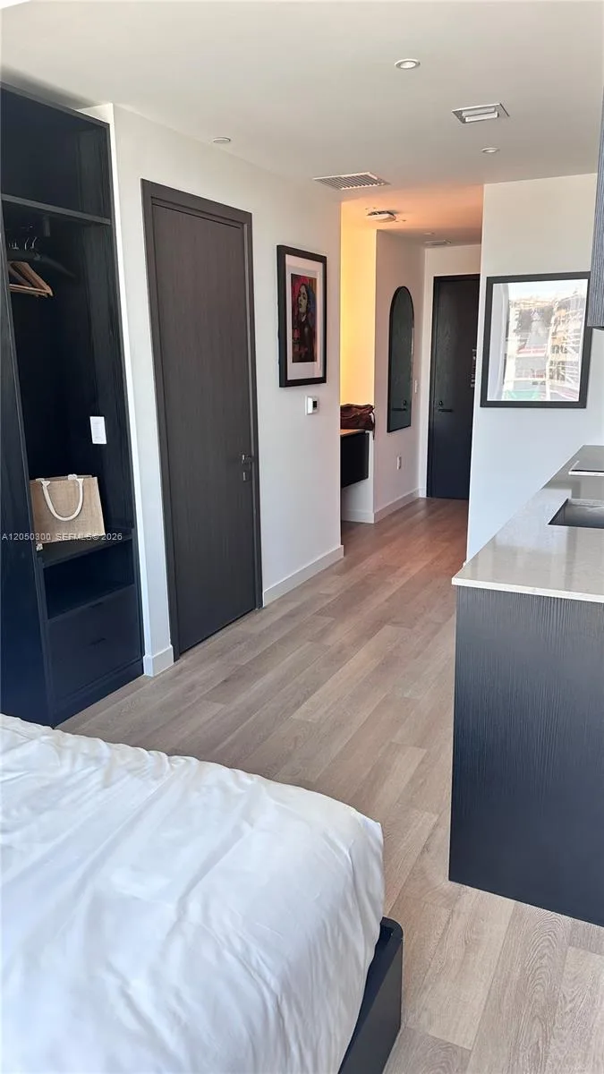 20 NE 11 Street # 2212A, Miami, FL 33132