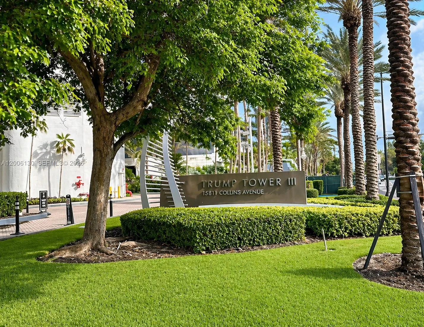 15811 Collins Ave # 3805, Sunny Isles Beach, FL 33160 photo 2