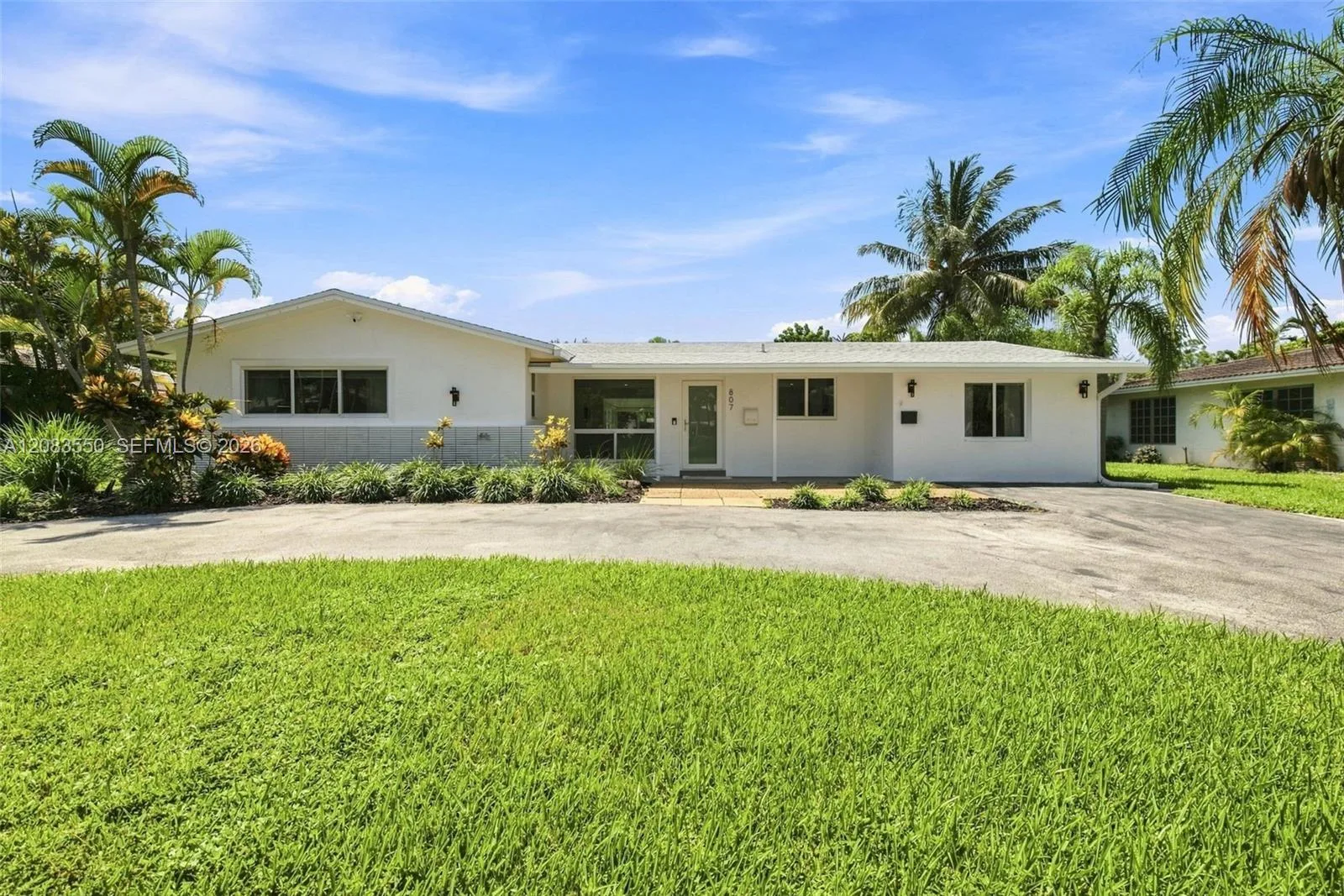 807 SE 9th Ter, Deerfield Beach, FL 33441
