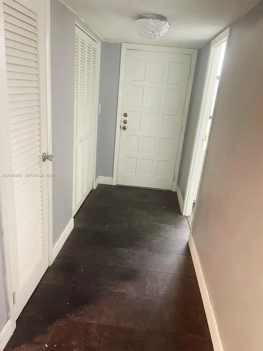 5961 N Falls Cir Dr # 109, Lauderhill, FL 33319