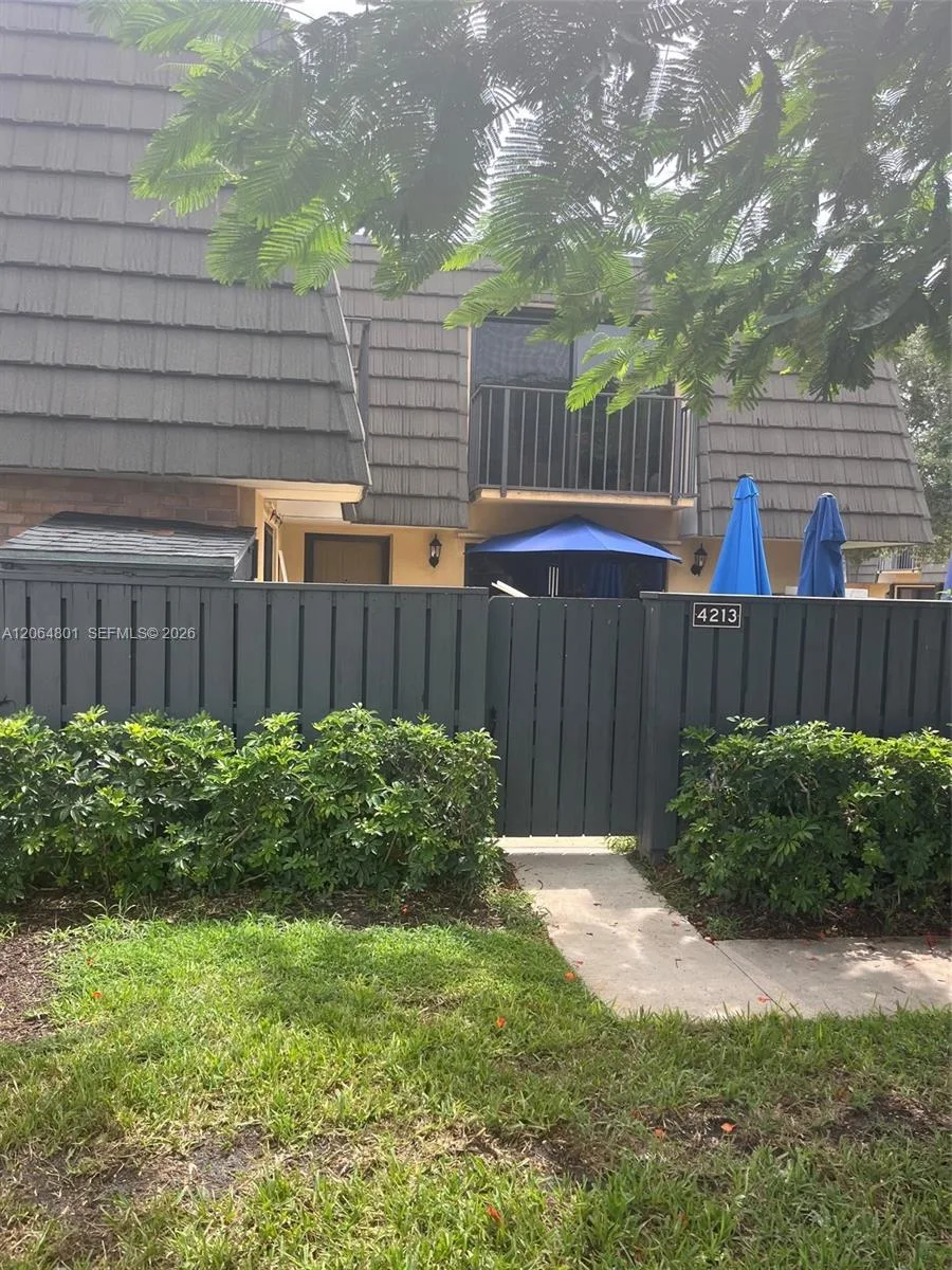 4213 42nd Way, West Palm Beach, FL 33407