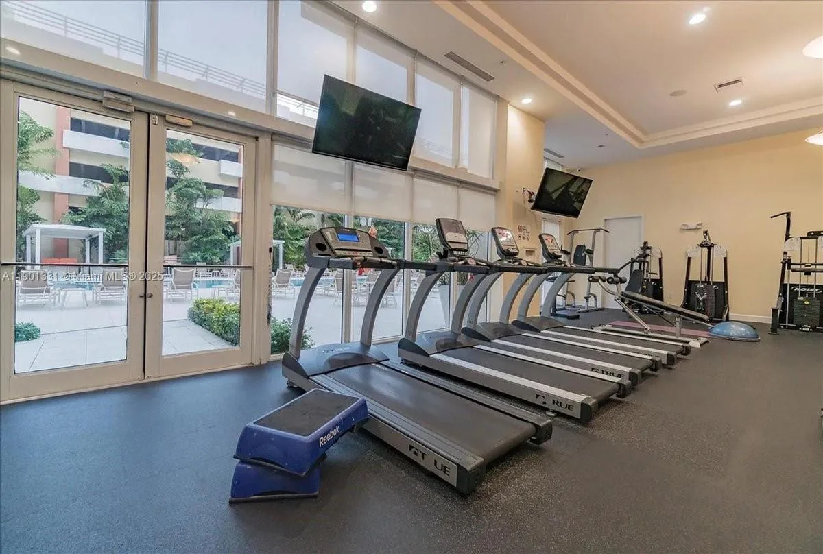 18800 NE 29th Ave # 302, Aventura, FL 33180 photo 11