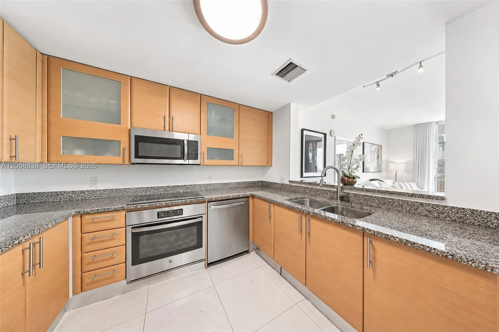 2101 Brickell Ave # 3202, Miami, FL 33129 photo 10