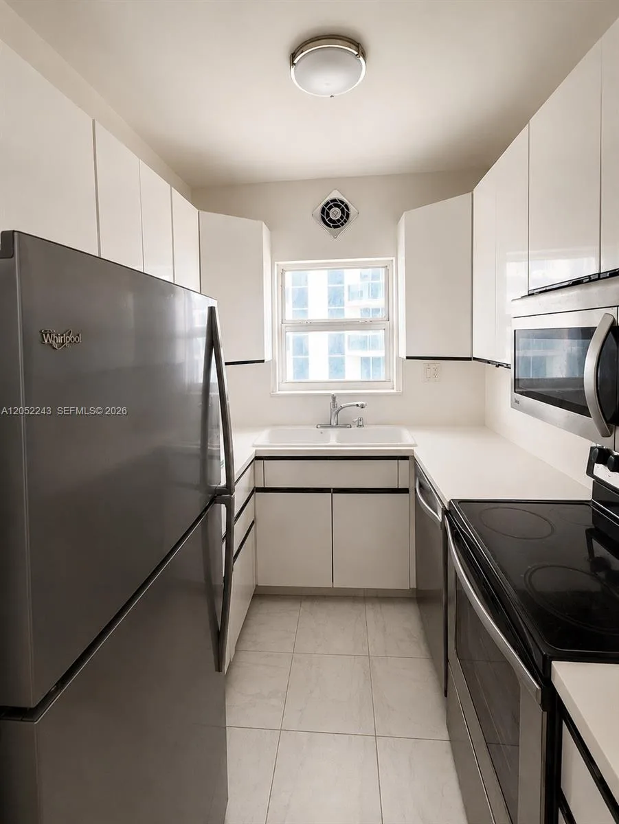 4747 Collins Ave # 708, Miami Beach, FL 33140 photo 4