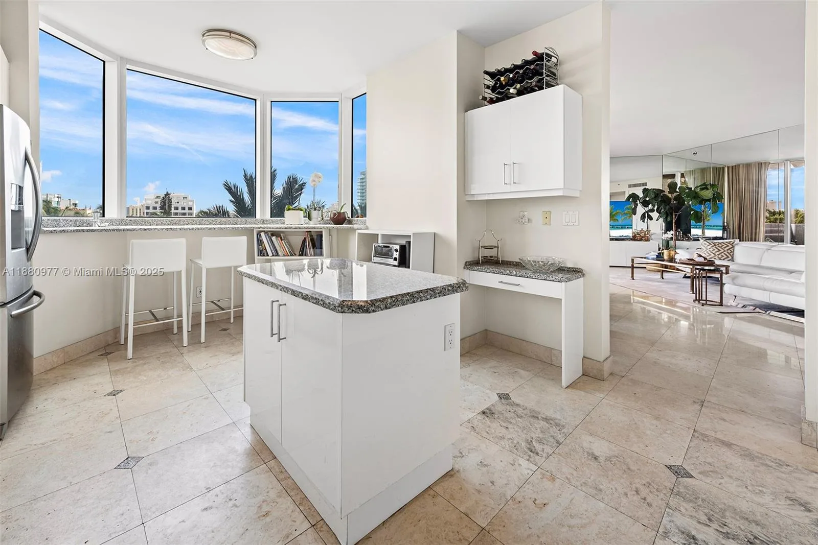 300 S Pointe Dr # 504, Miami Beach, FL 33139 photo 11