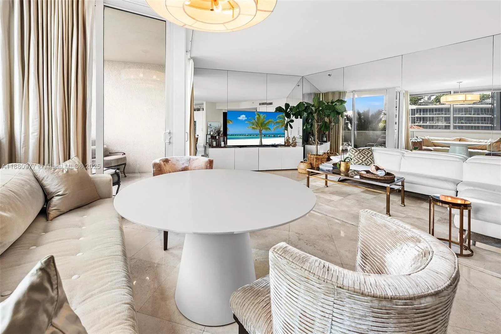 300 S Pointe Dr # 504, Miami Beach, FL 33139 photo 3